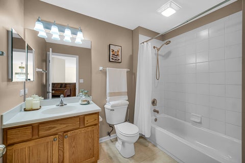 Tiny photo for 322 Montabello, Bloomingdale, IL 60108 (MLS # 12711053)