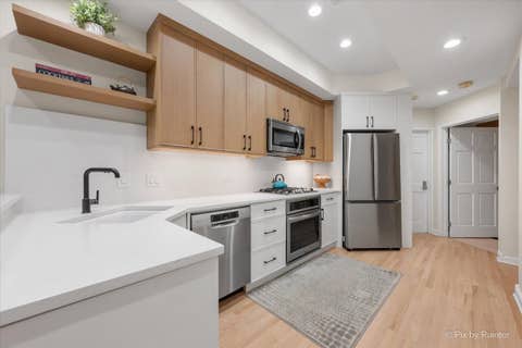 Tiny photo for 1407 N Mohawk Street #1, Chicago, IL 60610 (MLS # 12731637)
