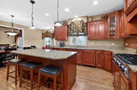 Tiny photo for 1 Crenshaw Court, Bolingbrook, IL 60490 (MLS # 12582431)