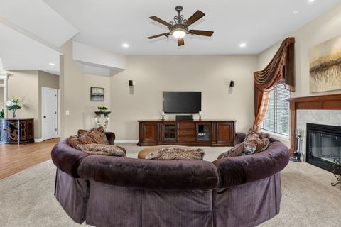 Tiny photo for 1 Crenshaw Court, Bolingbrook, IL 60490 (MLS # 12582431)