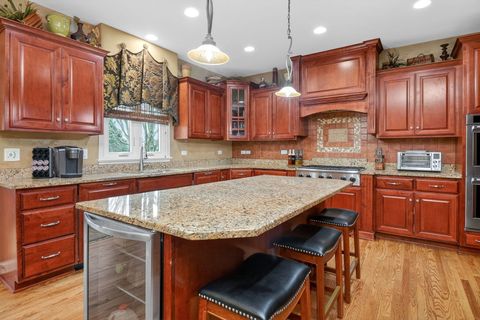 Tiny photo for 1 Crenshaw Court, Bolingbrook, IL 60490 (MLS # 12582431)