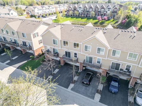 Tiny photo for 1452 Lakeridge Court, Mundelein, IL 60060 (MLS # 12625580)