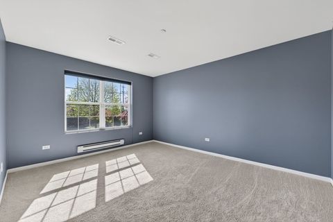 Tiny photo for 1452 Lakeridge Court, Mundelein, IL 60060 (MLS # 12625580)