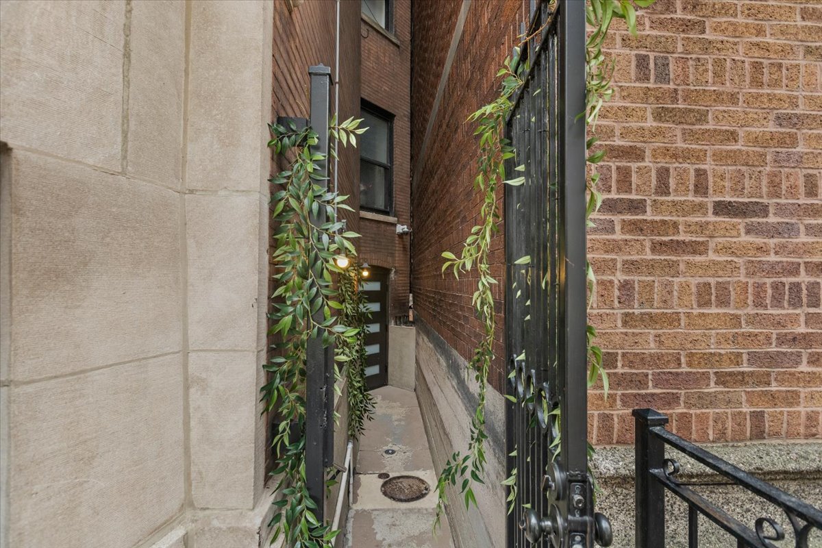 3020 N Sheridan Road GN