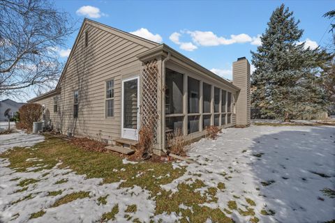 Tiny photo for 1722 Lakeside Drive, Champaign, IL 61821 (MLS # 12539822)