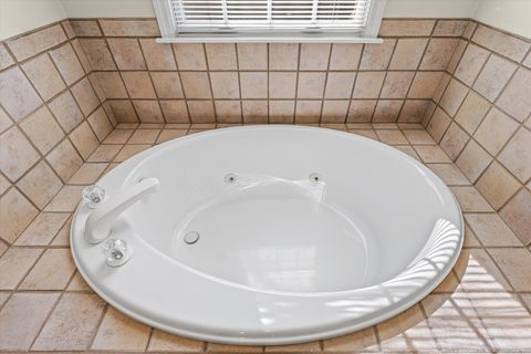 Tiny photo for 1722 Lakeside Drive, Champaign, IL 61821 (MLS # 12539822)