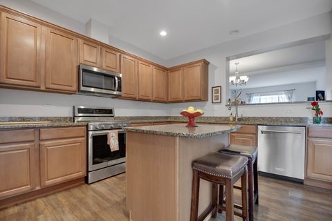 Tiny photo for 13941 John Humphrey Drive, Orland Park, IL 60462 (MLS # 12565046)