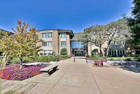 Tiny photo for 1 Oak Brook Club Drive #A105, Oak Brook, IL 60523 (MLS # 12486224)