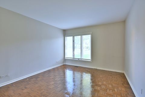 Tiny photo for 1 Oak Brook Club Drive #A105, Oak Brook, IL 60523 (MLS # 12486224)