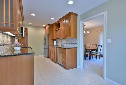 Tiny photo for 1 Oak Brook Club Drive #A105, Oak Brook, IL 60523 (MLS # 12486224)