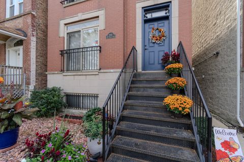 Tiny photo for 2665 W Warren Boulevard #3, Chicago, IL 60612 (MLS # 12499910)