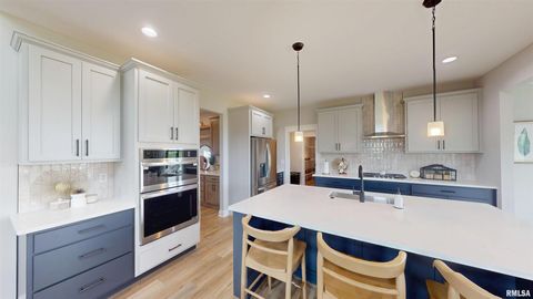 Tiny photo for Lot 14 Faiths Way, Bettendorf, IA 52722 (MLS # 12605830)