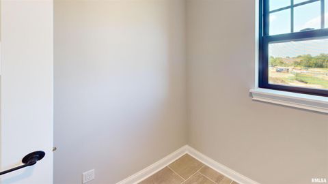 Tiny photo for Lot 14 Faiths Way, Bettendorf, IA 52722 (MLS # 12605830)