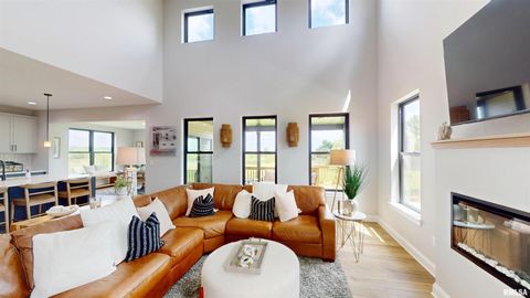 Tiny photo for Lot 14 Faiths Way, Bettendorf, IA 52722 (MLS # 12605830)