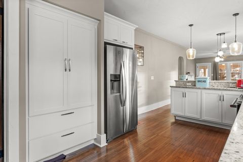 Tiny photo for 1906 E Taylor Street, Bloomington, IL 61701 (MLS # 12544284)