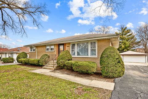 Photo of 2701 Lee Street, Melrose Park, IL 60164 (MLS # 12600963)