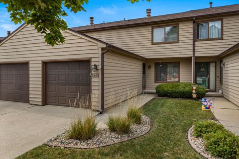 Tiny photo for 2405 Morrissey Park Drive #2405, Champaign, IL 61821 (MLS # 12462227)