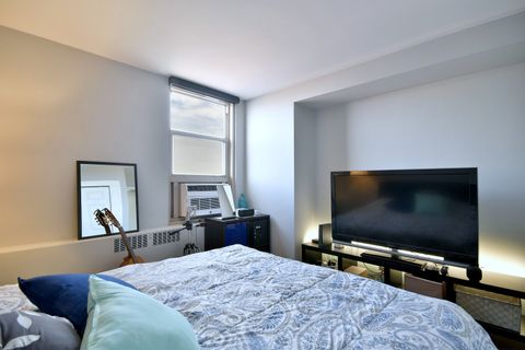 Tiny photo for 3950 N LAKE SHORE Drive #1202, Chicago, IL 60613 (MLS # 12500773)