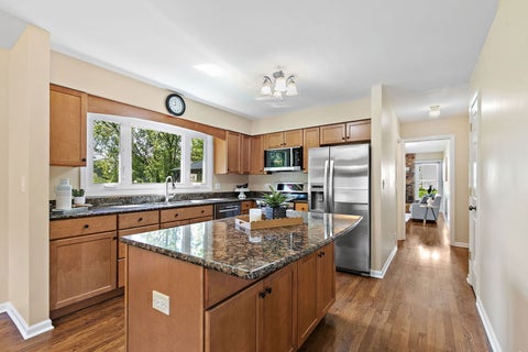 Tiny photo for 1341 S Parkview Terrace, Algonquin, IL 60102 (MLS # 12736464)