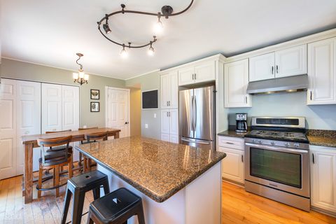 Tiny photo for 2390 Wexford Lane, Lake In The Hills, IL 60156 (MLS # 12514356)