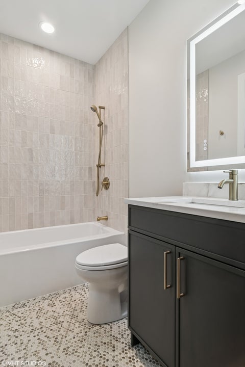 Tiny photo for 2062 W Belle Plaine Avenue, Chicago, IL 60618 (MLS # 12631552)