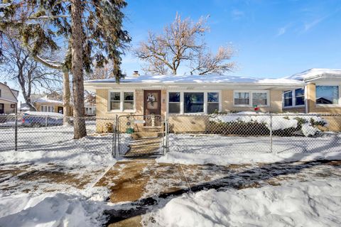 5360 N Lynch Avenue Chicago IL 60630