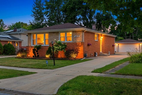 Tiny photo for 14828 Saint Louis Avenue, Midlothian, IL 60445 (MLS # 12746782)