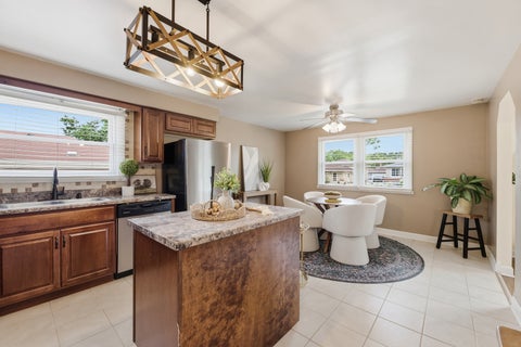 Tiny photo for 14828 Saint Louis Avenue, Midlothian, IL 60445 (MLS # 12746782)