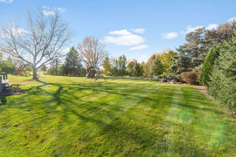 Tiny photo for 2147 Fargo Boulevard, Geneva, IL 60134 (MLS # 12473690)