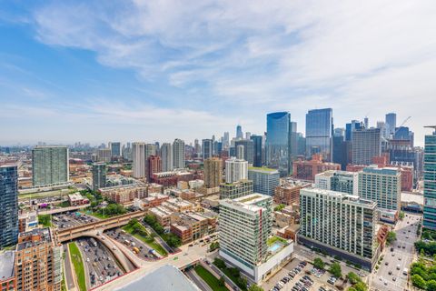 Tiny photo for 737 W Washington Boulevard #3608, Chicago, IL 60661 (MLS # 12616973)