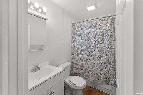 Tiny photo for 3221 66TH Avenue, Moline, IL 61265 (MLS # 12580694)