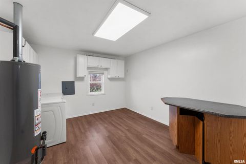 Tiny photo for 3221 66TH Avenue, Moline, IL 61265 (MLS # 12580694)