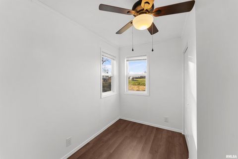 Tiny photo for 3221 66TH Avenue, Moline, IL 61265 (MLS # 12580694)