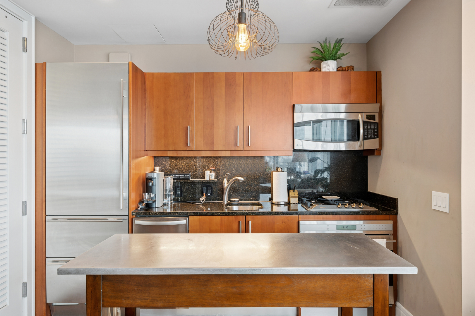 401 N Wabash Avenue 37F
