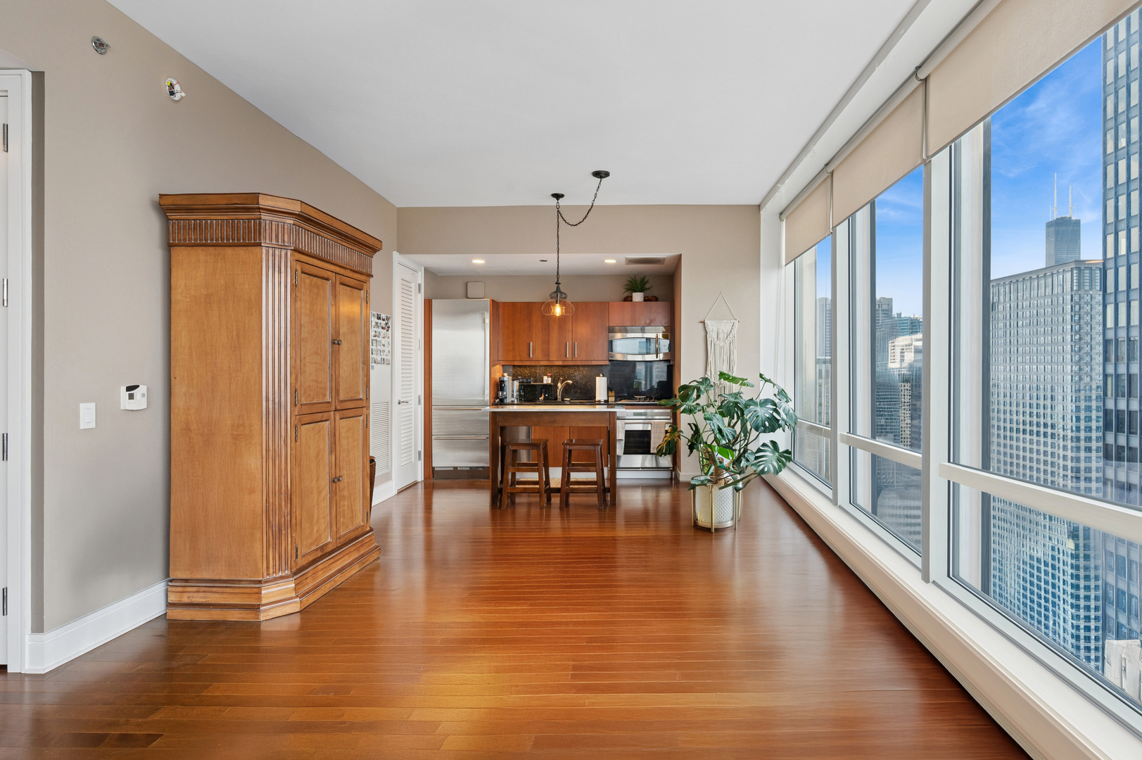 401 N Wabash Avenue 37F