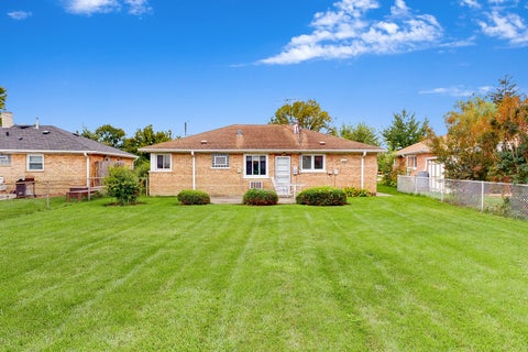 Tiny photo for 1161 W Grant Drive, Des Plaines, IL 60016 (MLS # 12745444)