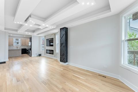 Tiny photo for 822 N Lockwood Avenue, Chicago, IL 60651 (MLS # 12485377)