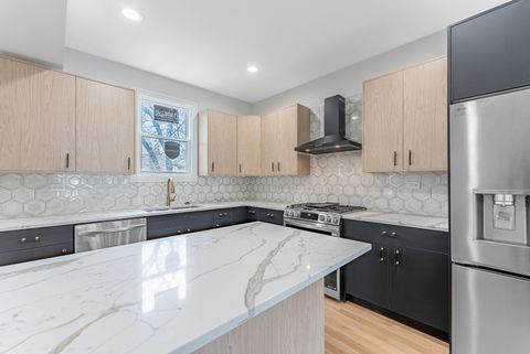 Tiny photo for 822 N Lockwood Avenue, Chicago, IL 60651 (MLS # 12485377)