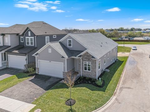 Photo of 1431 Somerset Place, Barrington, IL 60010 (MLS # 12604782)
