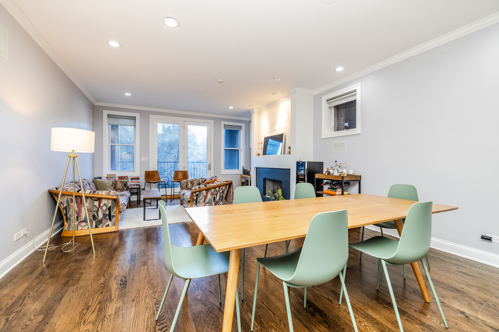 1116 W Hubbard Street 2W