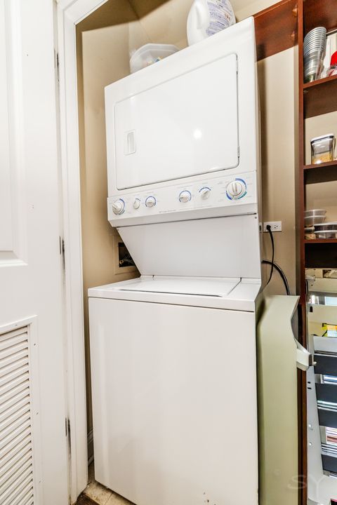 Tiny photo for 1116 W Hubbard Street #2W, Chicago, IL 60642 (MLS # 12504137)