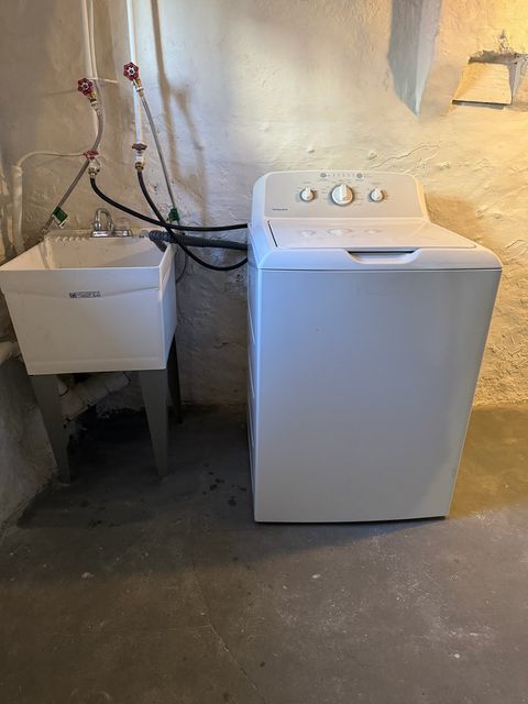 Tiny photo for 431 N Crystal Street, Elgin, IL 60123 (MLS # 12460121)