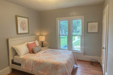 Tiny photo for 431 N Crystal Street, Elgin, IL 60123 (MLS # 12460121)