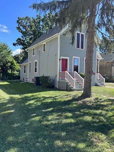 Tiny photo for 431 N Crystal Street, Elgin, IL 60123 (MLS # 12460121)