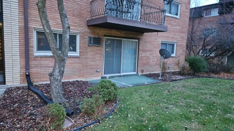 Tiny photo for 18550 TORRENCE Avenue #5, Lansing, IL 60438 (MLS # 12578603)