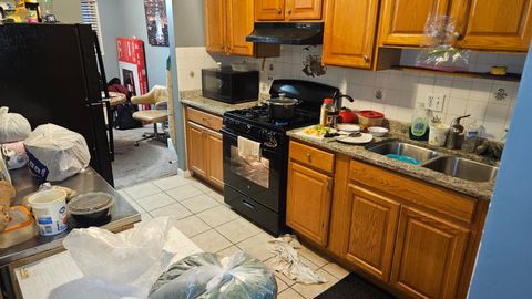 Tiny photo for 18550 TORRENCE Avenue #5, Lansing, IL 60438 (MLS # 12578603)