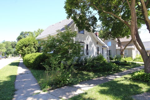 Tiny photo for 712 E Hurlbut Avenue, Belvidere, IL 61008 (MLS # 12677113)