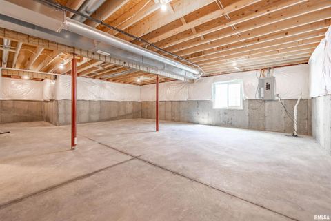 Tiny photo for Lot 8 Faiths Way, Bettendorf, IA 52722 (MLS # QC4269842)