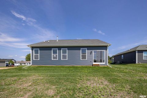 Tiny photo for Lot 8 Faiths Way, Bettendorf, IA 52722 (MLS # QC4269842)