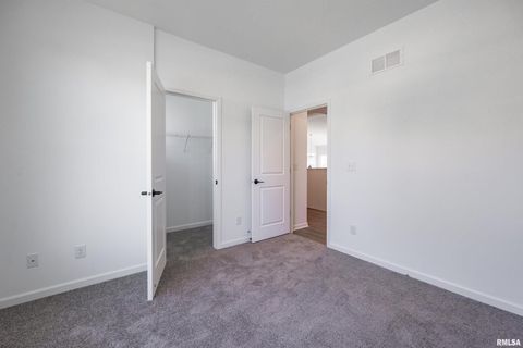 Tiny photo for Lot 8 Faiths Way, Bettendorf, IA 52722 (MLS # QC4269842)